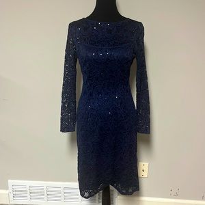 Marina
Sequin Lace Round Neck 3/4 Sleeve Sheath Dress navy size 6